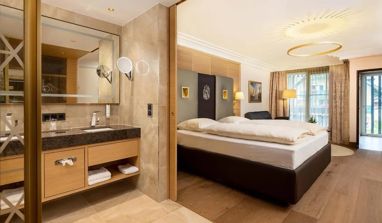 Hotel Friesacher アニフ