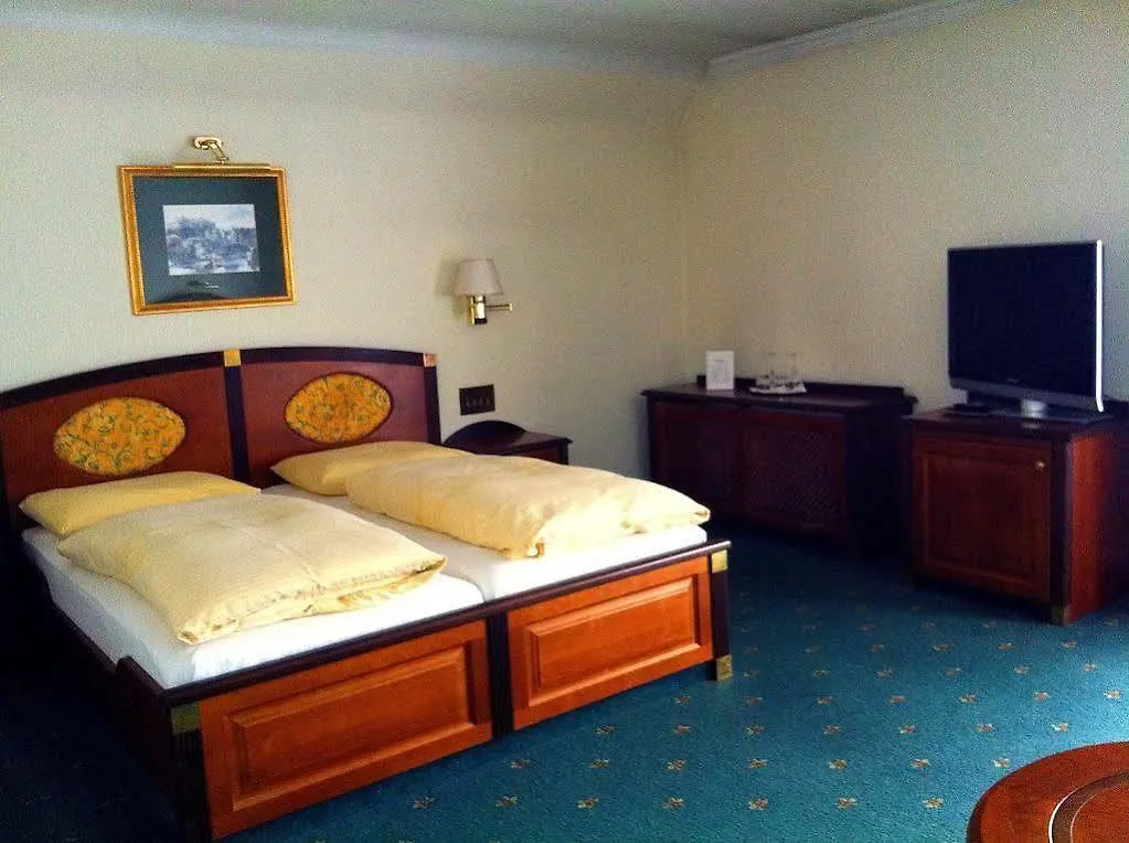 Hotel Friesacher アニフ オーストリア