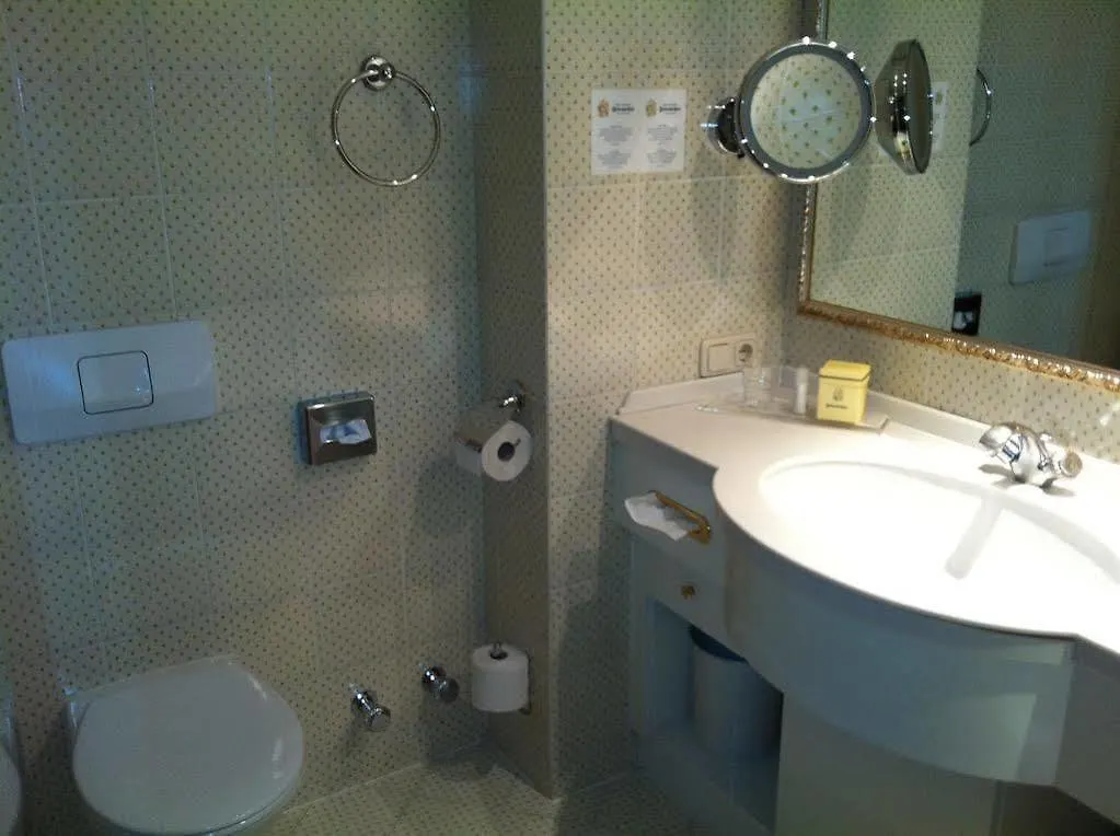 Hotel Friesacher Anif 4*,